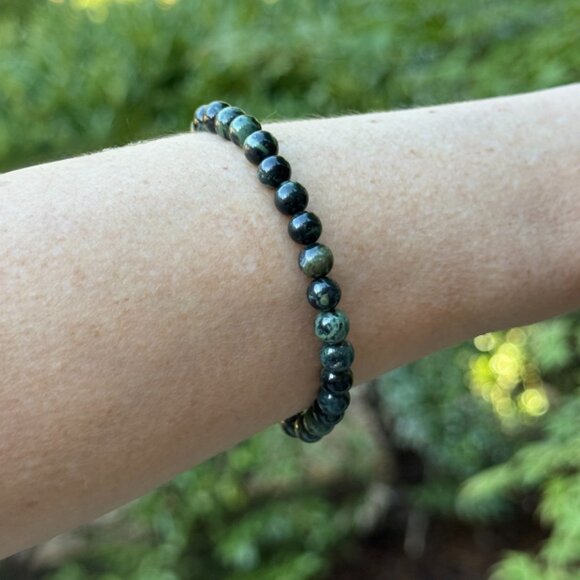 Green Rhyolite Gemstone Beaded Stretchy Bracelet - 6mm Crystal Jewelry - Picture 7 of 10